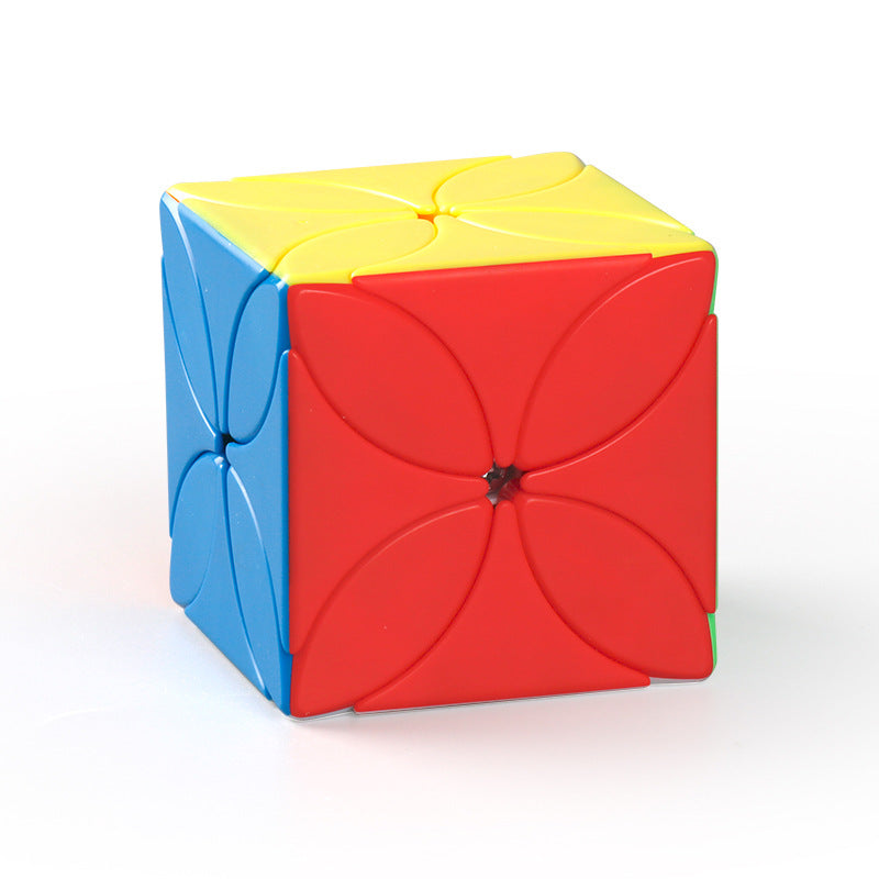 Développement de jouets intéressants pour enfants