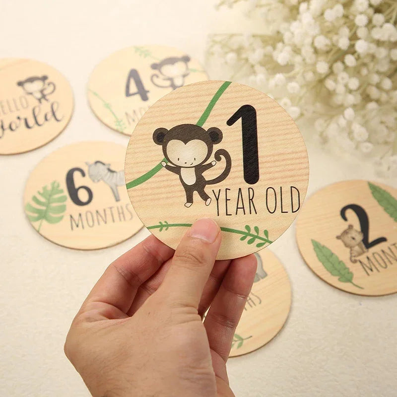 7pcs Newborn Photography Props Baby Milestone Card Animal Print Wooden Monthly Recording Commemorative Cards Baby Shower Gifts