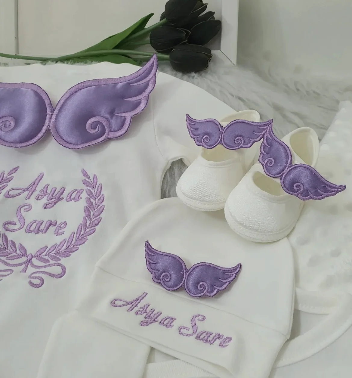 Lindo mono con alas de ángel para recién nacidos: comodidad hecha a mano