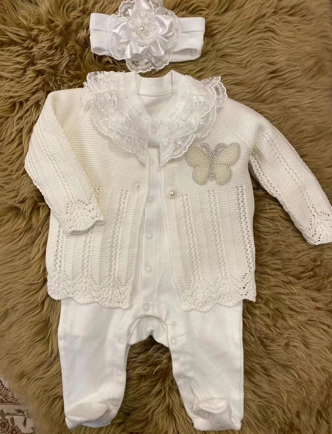 Conjunto de bebé de terciopelo real: ¡Bienvenidos a casa de lujo!