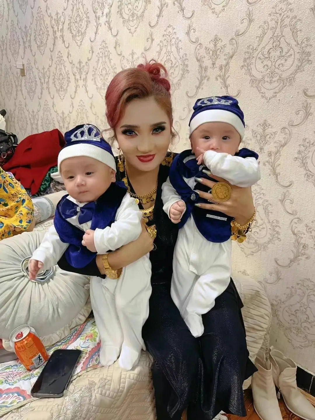 Conjunto de bebé de terciopelo real: ¡Bienvenidos a casa de lujo!