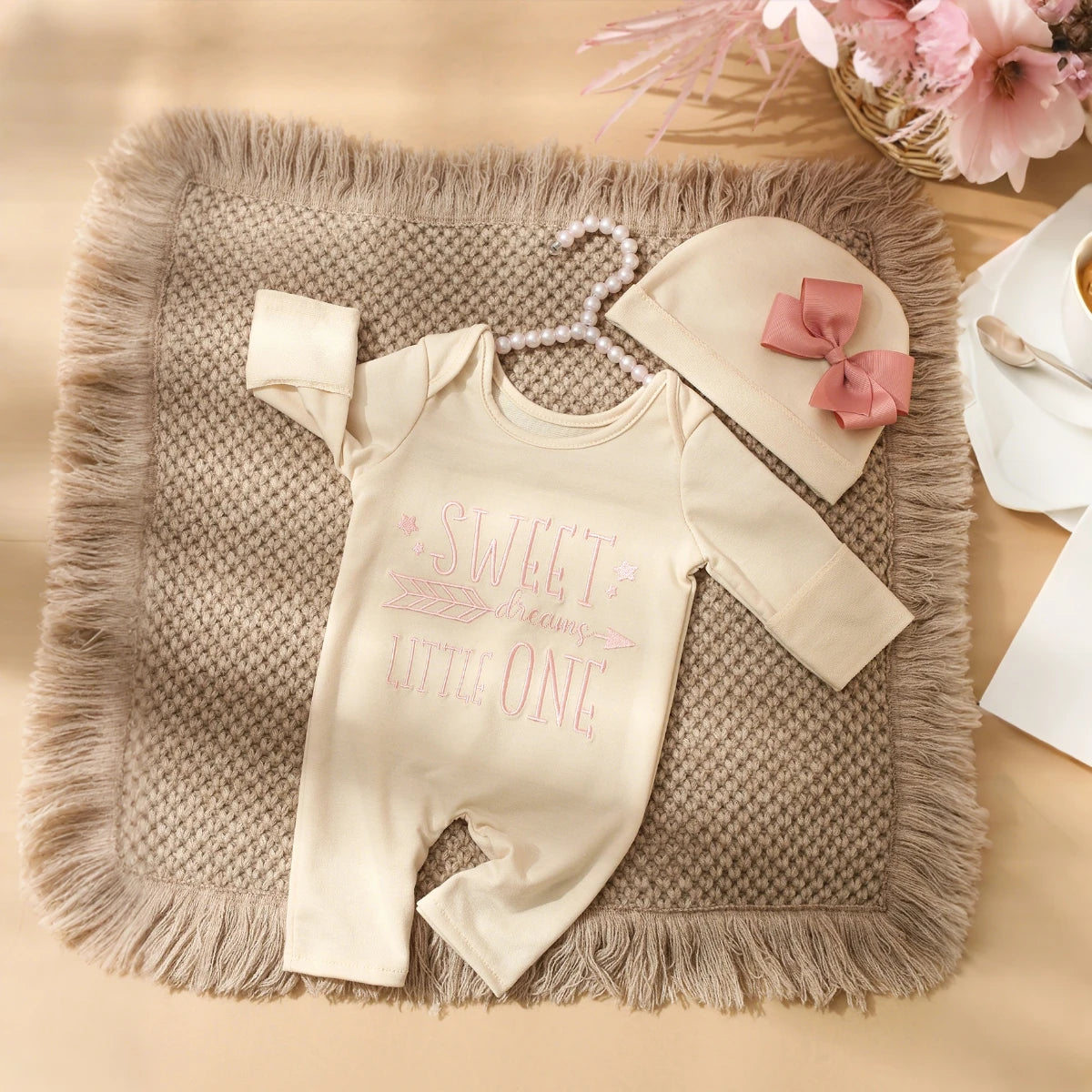 Newborn Photography Romper Jumpsuit with Bow Hat 'Hello World' Embroidery Infant Props for Coming Home Outfit Baby Gift