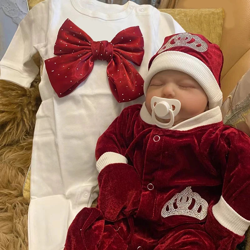 Conjunto de bebé de terciopelo real: ¡Bienvenidos a casa de lujo!
