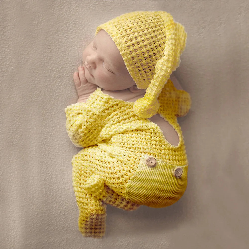 Newborn Footed Jumpsuit for Photo Shooting Infant Photography Outfits Newborn Buttons Pocket Romper with Pom Sleepy Hat