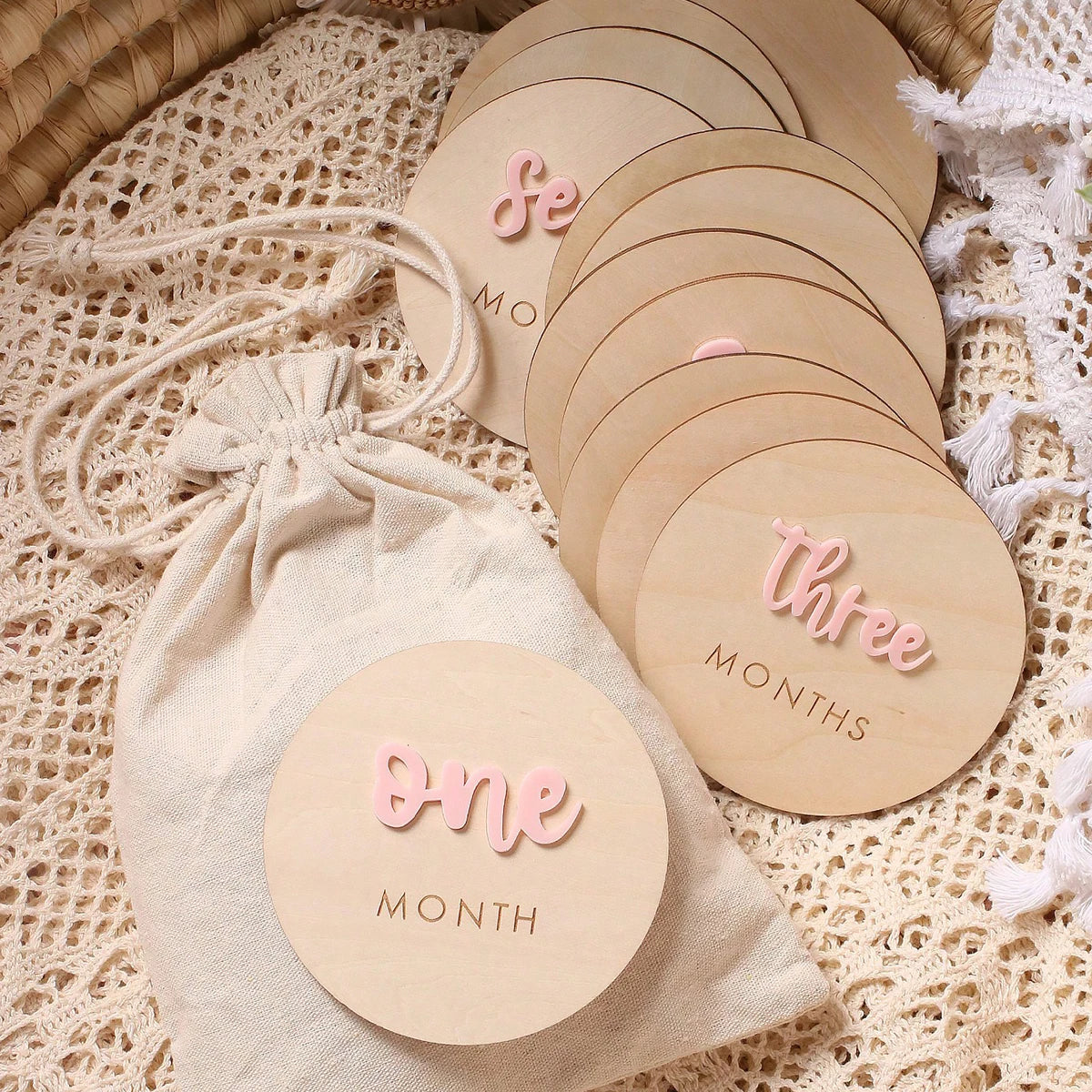 12Pcs 1-12 Month Newborn Monthly Milestone Wooden Cards Dics Baby Keepsakes Newborn Photo Props