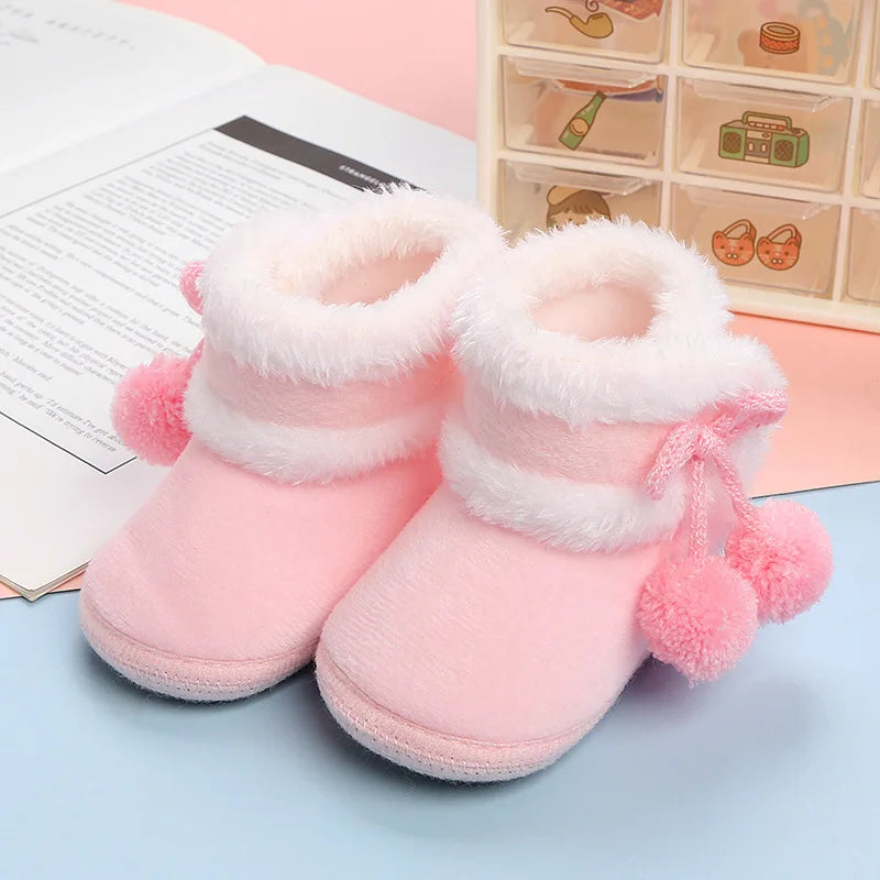 Adorable Pompom Baby Booties for Winter Comfort