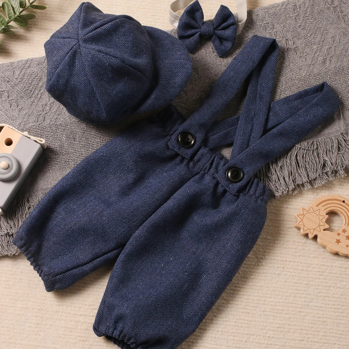 Newborn Boy Photography Outfit Baby Little Gentlman Suit Infant Shooting Suspender Overall with Casquette and Bow Tie