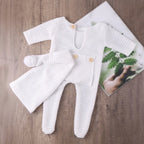 Newborn Footed Jumpsuit for Photo Shooting Infant Photography Outfits Newborn Buttons Pocket Romper with Pom Sleepy Hat