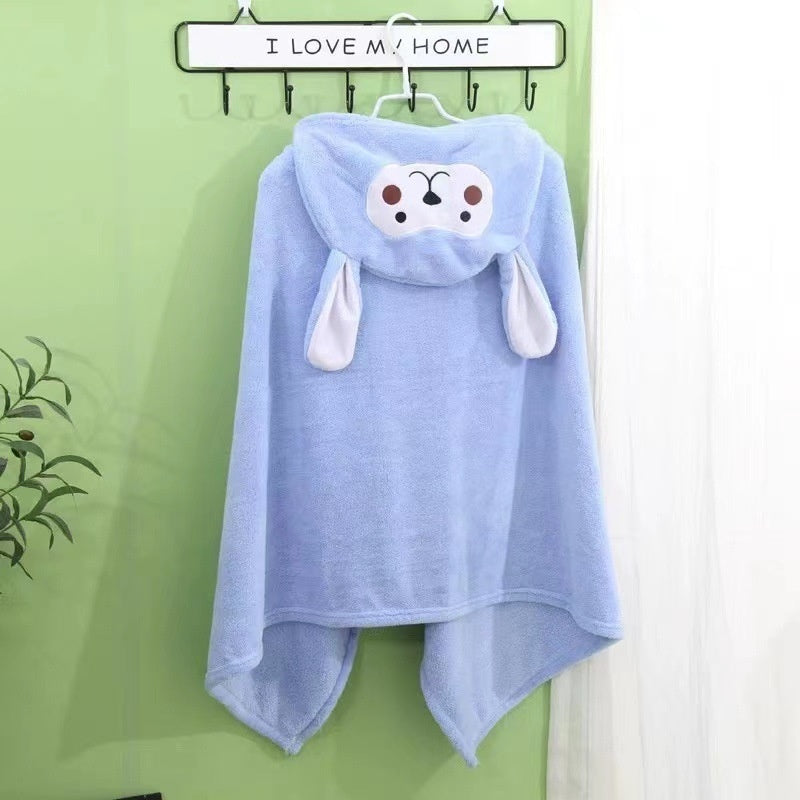 Bonita capa de toalla de baño con capucha para bebé, cálida después de cada baño.