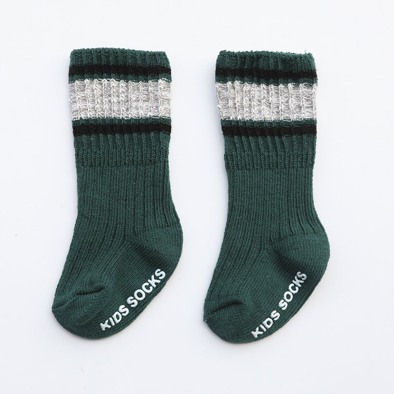 Calcetines antideslizantes para bebés: primeros pasos seguros